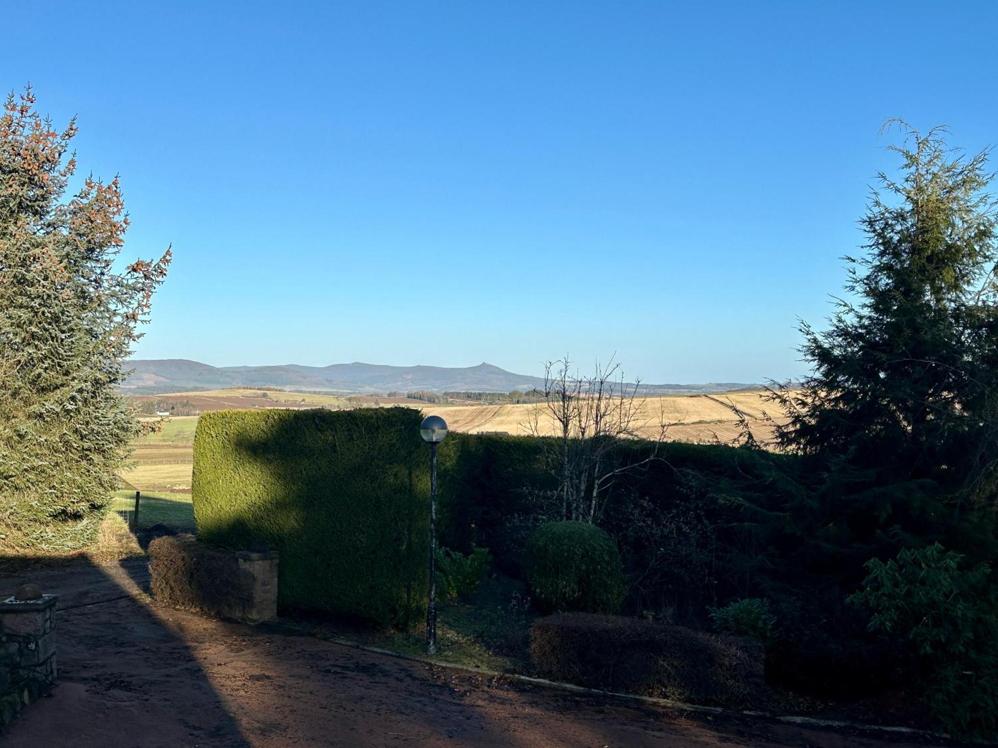 Awakening Alchemy Retreat Centre Bed & Breakfast Inverurie Dış mekan fotoğraf