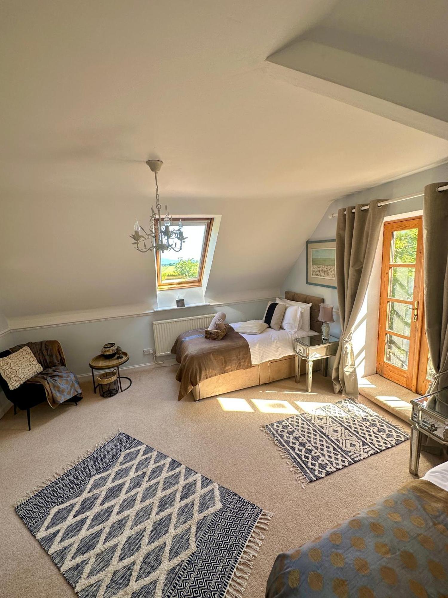 Awakening Alchemy Retreat Centre Bed & Breakfast Inverurie Dış mekan fotoğraf